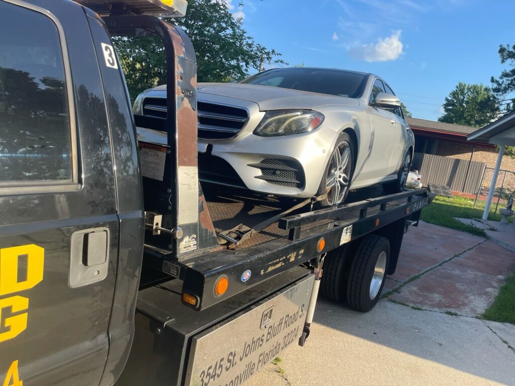 Reliable Long-Distance Towing | Alroad Towing Jacksonville
