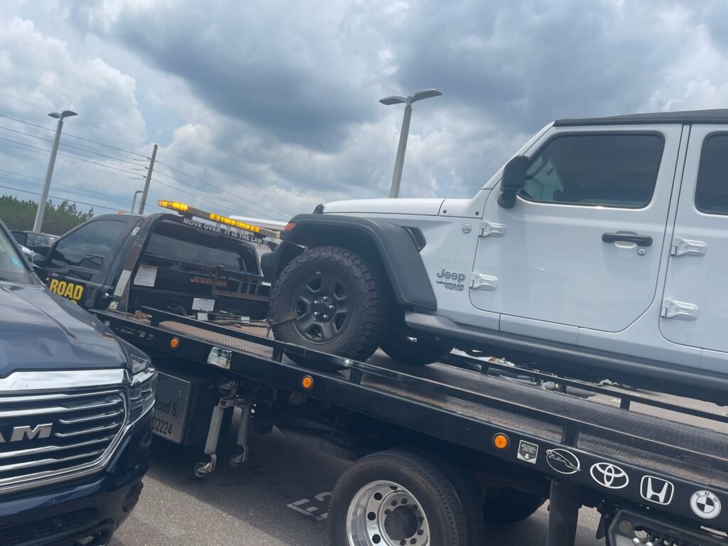 24/7 Best Vehicle Accident Roadside Recovery | Jacksonville FL